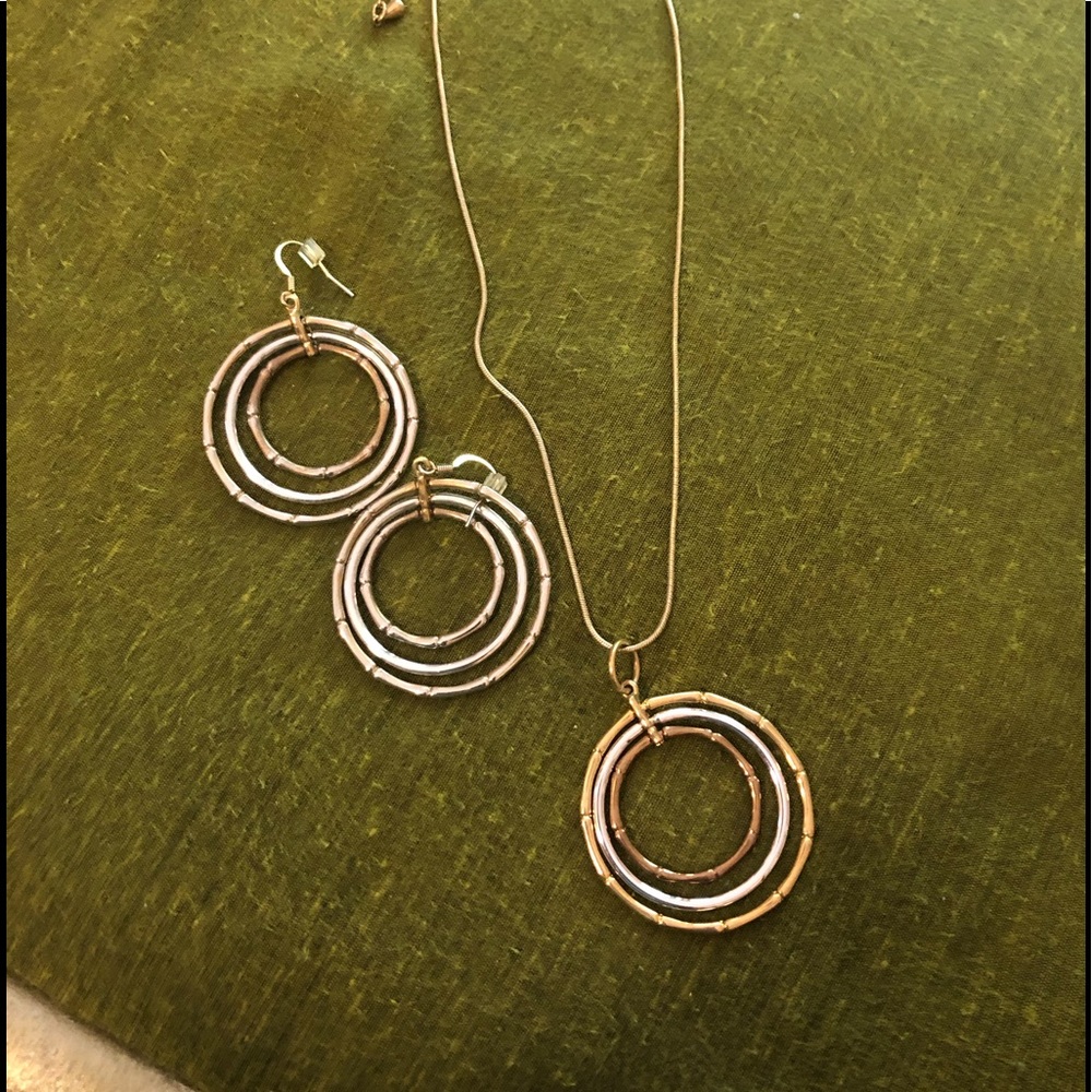 Tricolor bamboo necklace and matching earrings